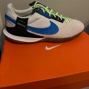 Nike White and Blue Sneakers with Green Laces